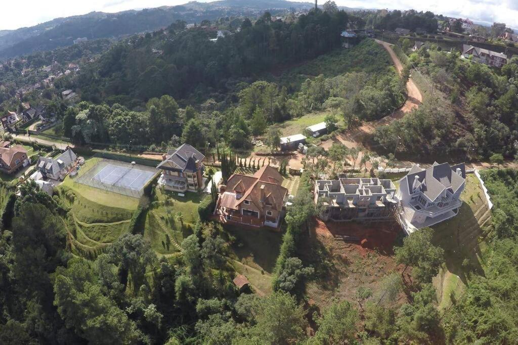 Casa E Vista Privilegiadas No Alto Do Capivari Villa